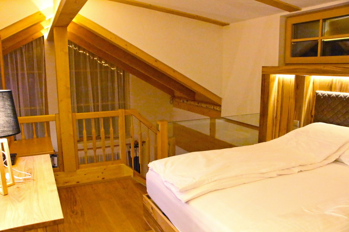 Upper bedroom